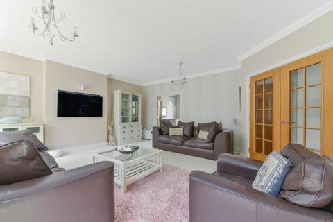 1 Dorrington Way, Beckenham, BR3 3GU