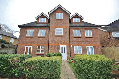 2 bedroom apartment to rent, Warren Road, Ashford, Surrey, TW15