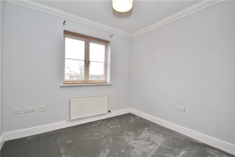 2 bedroom apartment to rent, Warren Road, Ashford, Surrey, TW15