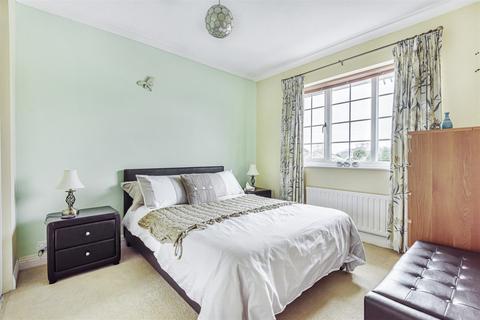 75 Felpham Way, Bognor Regis, PO22 8PU