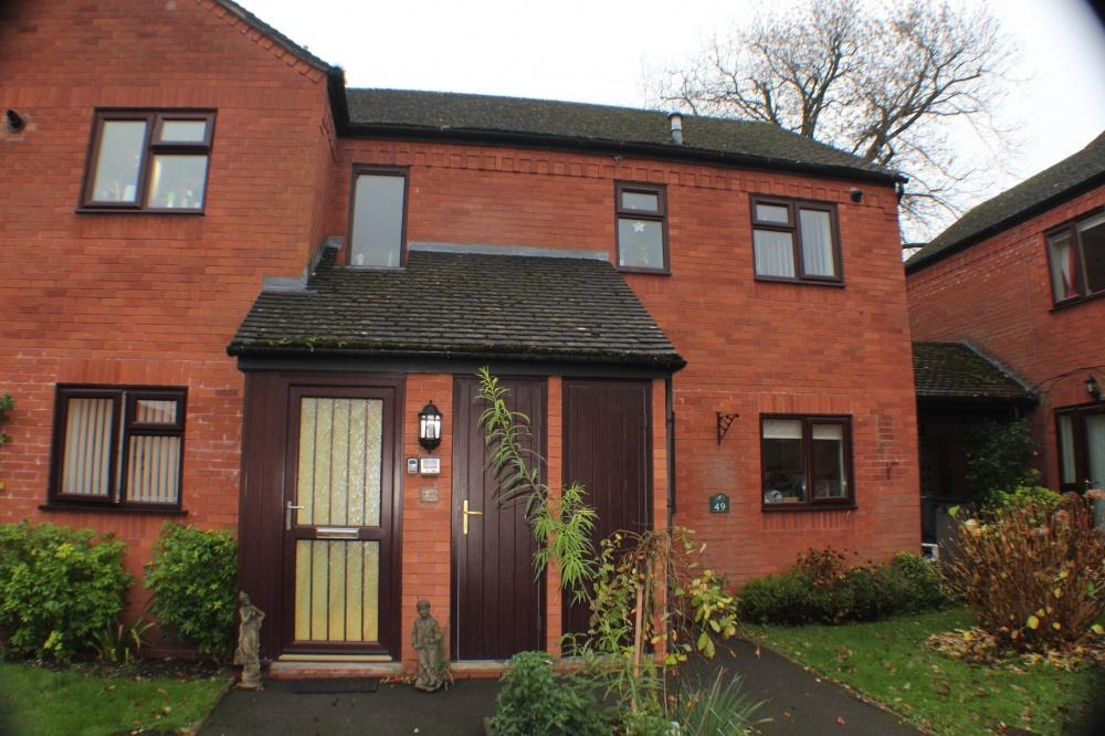 St Crescent Droitwich WR9 8HJ 1 bed flat to rent £650 pcm (£