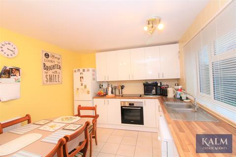 68 Yardley, Letchworth Garden City, SG6 2ST