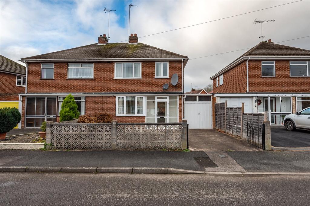 Ravensmere Road, Redditch, Worcestershire, B98 3 bed semidetached