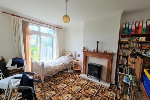 68 Oxford Road, Carshalton, SM5 3QY