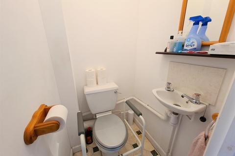 68 Oxford Road, Carshalton, SM5 3QY