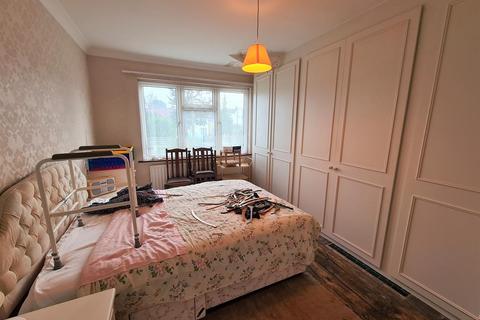 68 Oxford Road, Carshalton, SM5 3QY