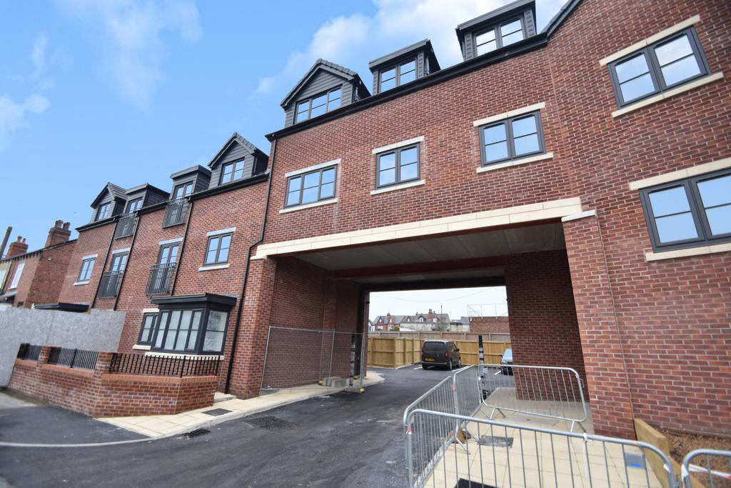 Beech Grove Avenue, Garforth, 1 bed apartment £680 pcm (£157 pw)