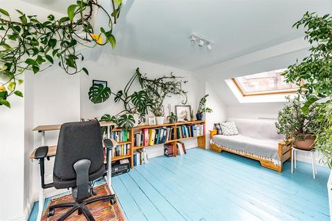 15 Bramwith Road, Sheffield, S11 7EZ