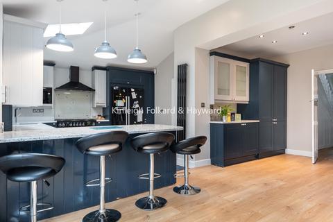 43 Scotsdale Road, London, SE12 8BS