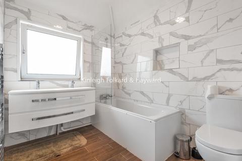 43 Scotsdale Road, London, SE12 8BS