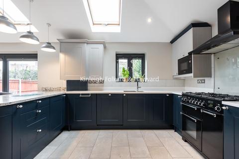 43 Scotsdale Road, London, SE12 8BS