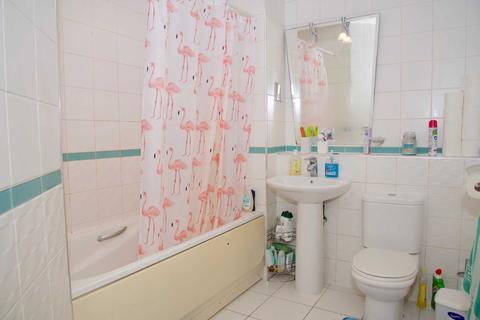 220 Tideslea Path, London, SE28 0NH