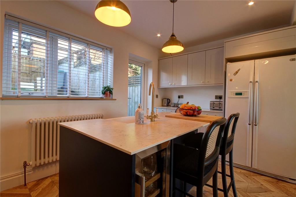 Kitchen Area Pic 2