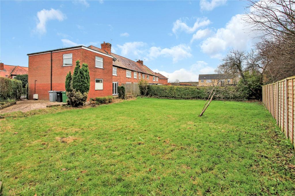 Claughton Avenue, Crewe, CW2 4 bed semidetached house £170,000