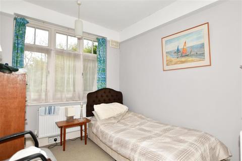 2 bedroom semi-detached bungalow for sale - Grenham Bay Avenue, Minnis Bay, Birchington, Kent