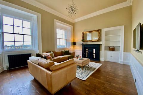 3 bedroom flat to rent - Great Stuart Street, West End, Edinburgh, EH3