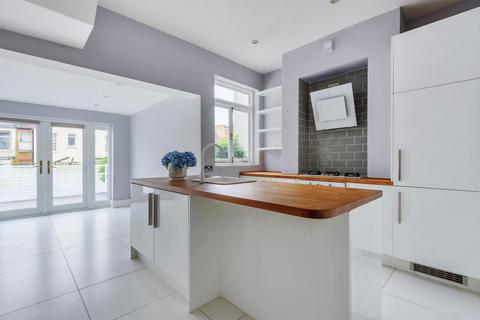 65 Eswyn Road, London, SW17 8TR