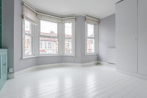 65 Eswyn Road, London, SW17 8TR