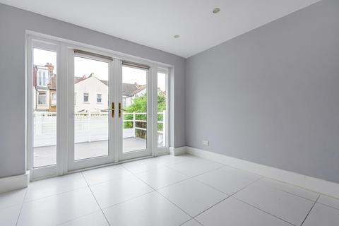65 Eswyn Road, London, SW17 8TR