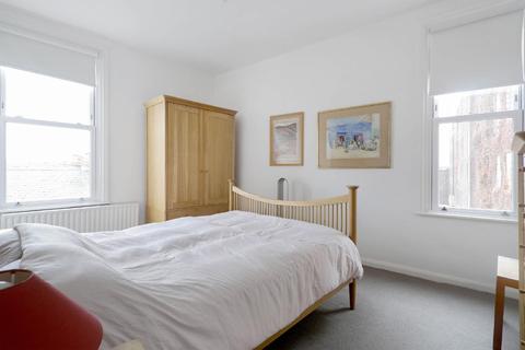 2 bedroom flat for sale - Holyport Road, Fulham