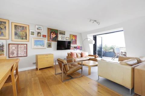 2 bedroom flat for sale - Holyport Road, Fulham