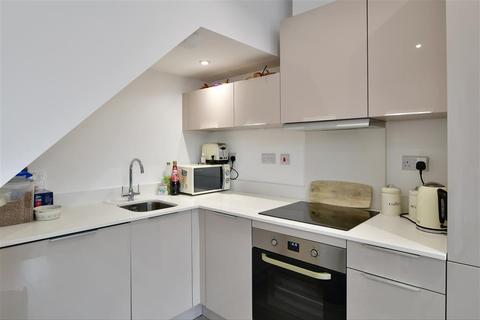 2 bedroom flat for sale - North Street, Horsham, West Sussex