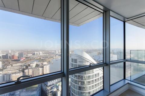 Studio to rent, Charrington Tower, New Providence Wharf, E14
