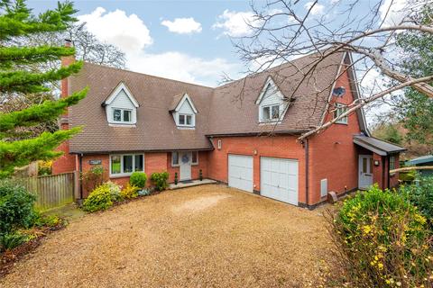 4 bedroom detached house for sale - London Road, Broughton Village, Milton Keynes, Buckinghamshire, MK10