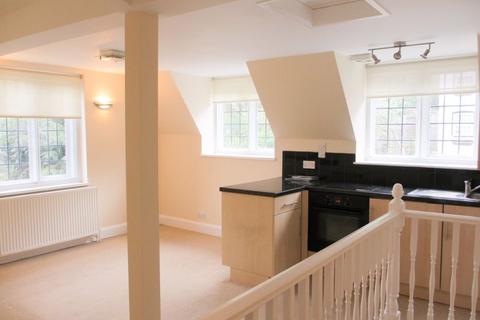 2 bedroom apartment to rent, Brighton Road, Godalming GU7