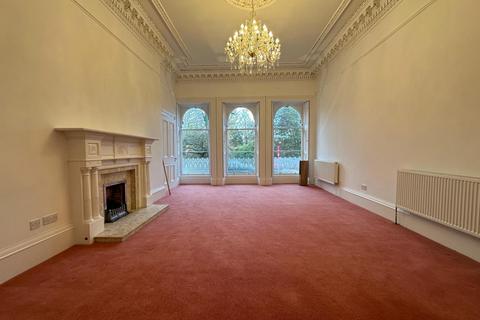 4 bedroom duplex to rent, Grosvenor Terrace, Glasgow, G12