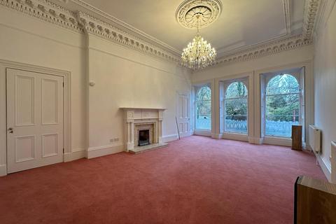 4 bedroom duplex to rent, Grosvenor Terrace, Glasgow, G12