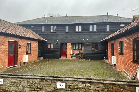 2 bedroom terraced house to rent, Naylor Court, Stowmarket IP14