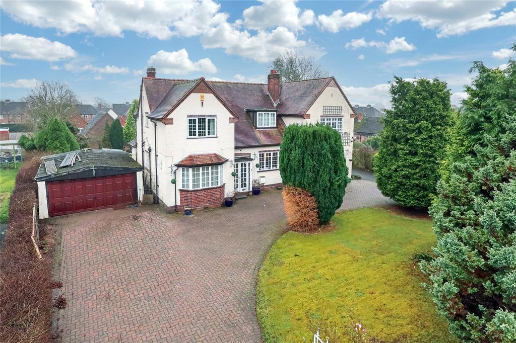 Church Road, Albrighton, Wolverhampton, West Midlands, WV7 5 bed