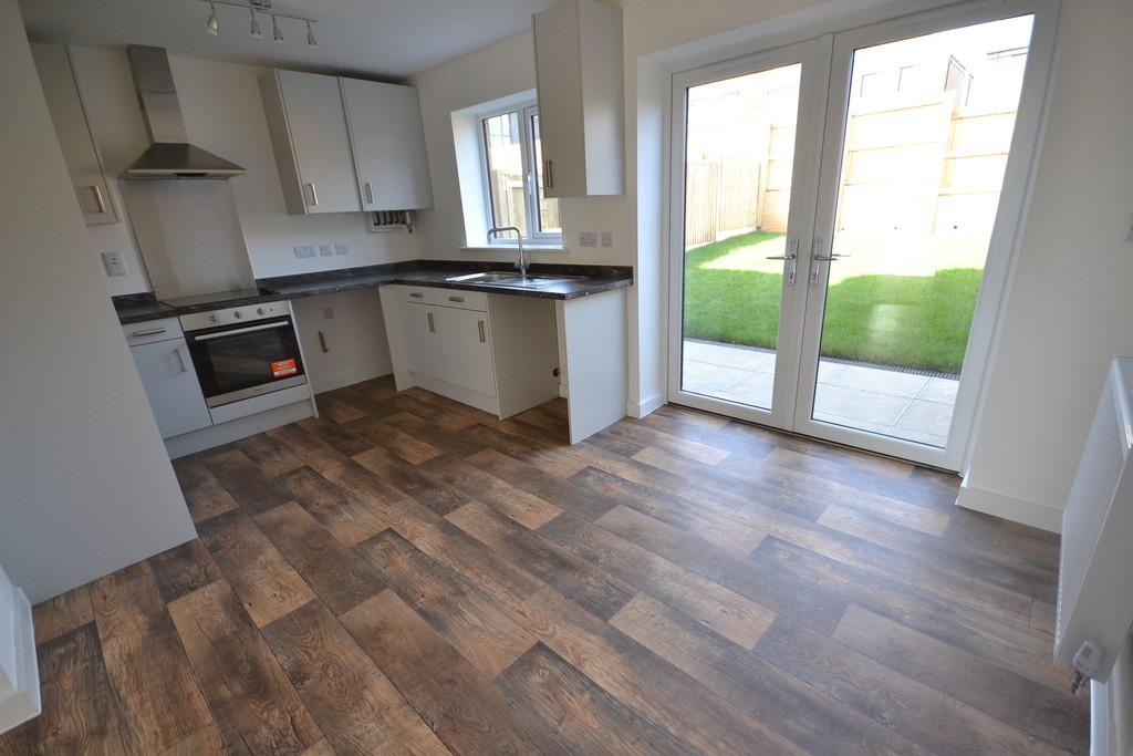 Saxon Place, Lichfield Street, Hanley 3 bed semidetached house £750