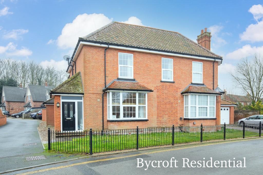 Thrigby Road, Filby 4 bed semidetached house £400,000