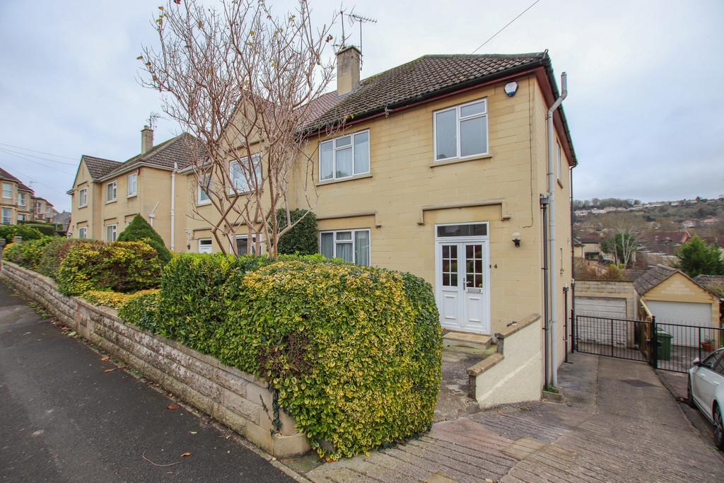 Maple Gardens, Bath 3 bed semidetached house £550,000