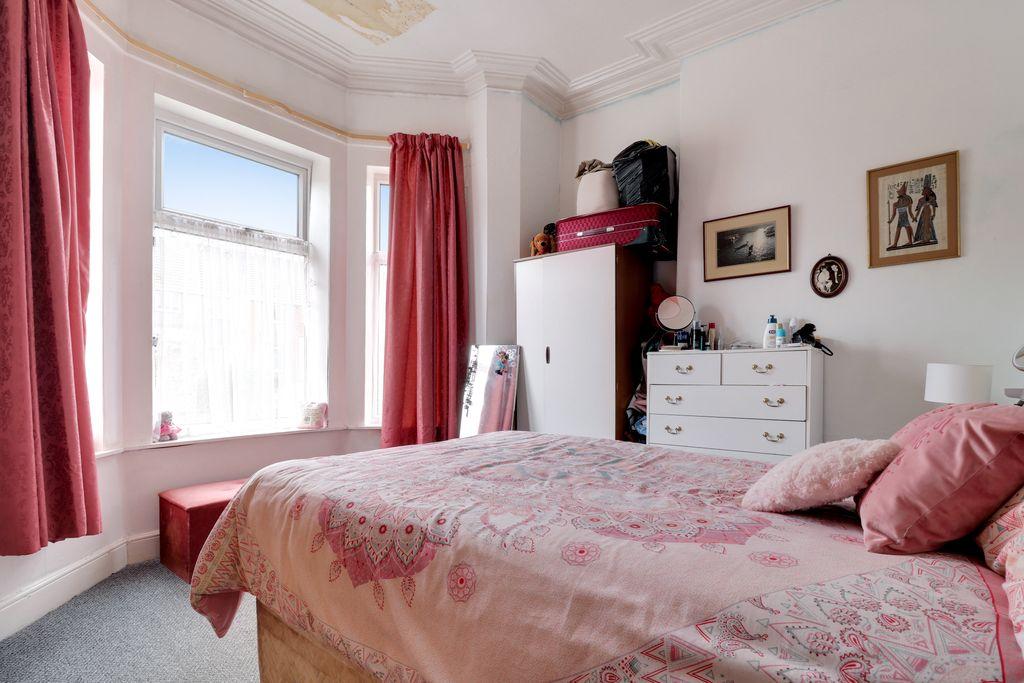Downstairs Bedroom 1