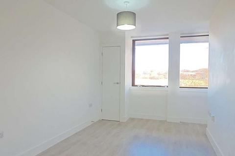 1 bedroom flat for sale, Challenge Court, Leatherhead KT22