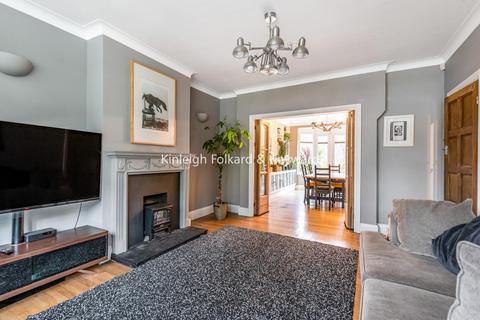43 Monks Orchard Road, Beckenham, BR3 3BH