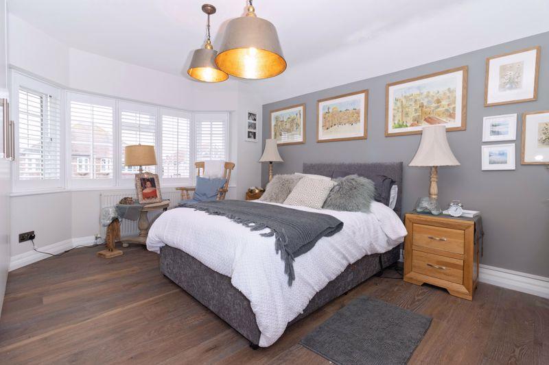 Pembroke Avenue, Worthing 3 bed detached house £625,000