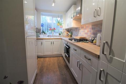 3 bedroom cottage for sale - Bog Green Lane, Upper Heaton, Huddersfield, HD5 0PW