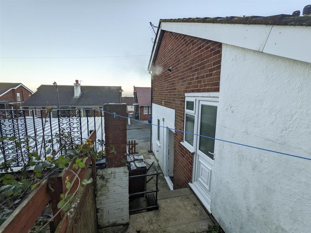 22 Rhiw Grange Side.jpg