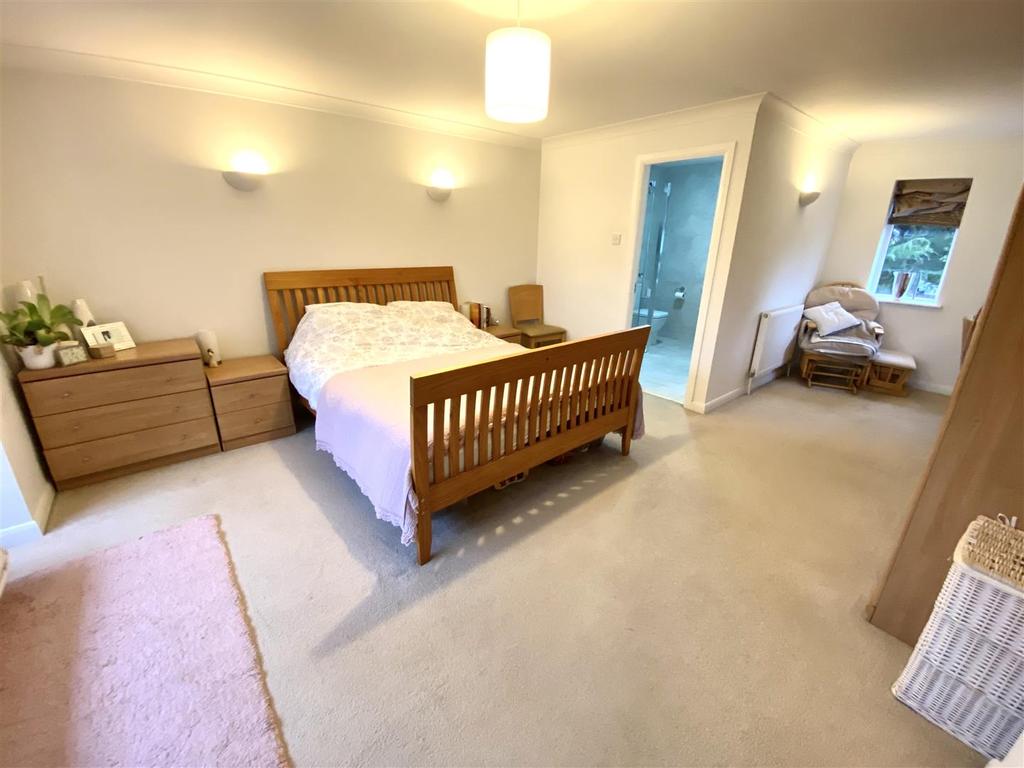 Main Bedroom