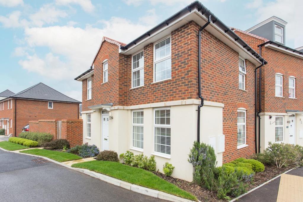 Flatsheet Road, Aylesham, Canterbury 3 bed detached house £1,200 pcm