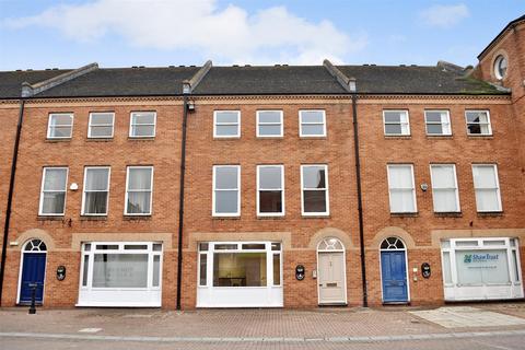 2 bedroom apartment for sale - High Street