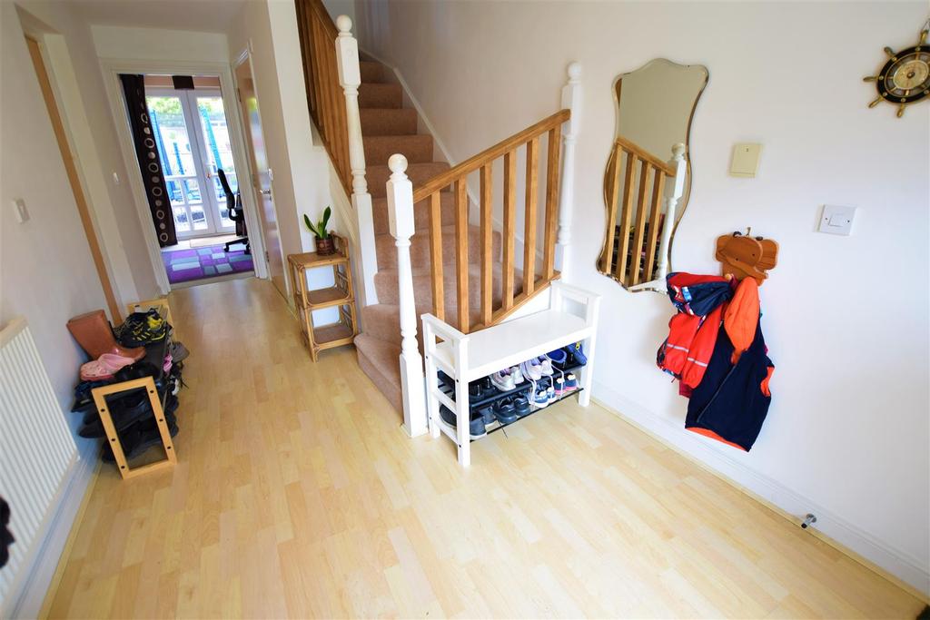 Woodacre, Portishead 4 bed townhouse £425,000