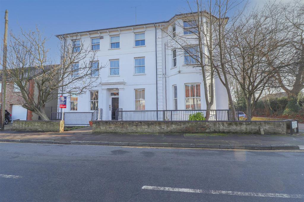 Stafford House,Churchfields,Broxbourne,Hertfordshire 1 bed apartment