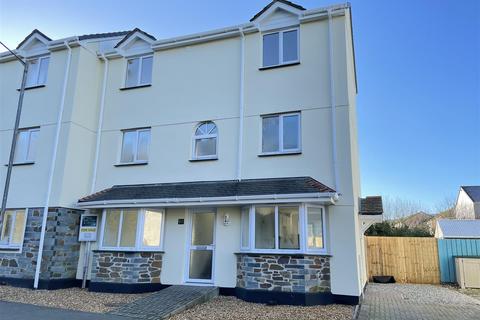 48 Springfields, Bugle, St Austell, PL26 8SJ