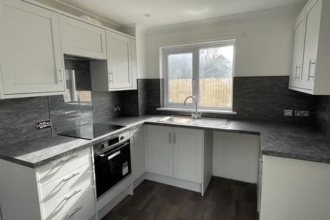 48 Springfields, Bugle, St Austell, PL26 8SJ
