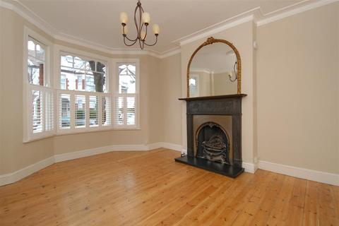 4 bedroom terraced house to rent - Pulborough Road, SW18